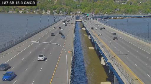 Traffic Cam Grand View-on-Hudson › South: I-87 SB MP 15.3 Gov. Mario M. Cuomo Bridge