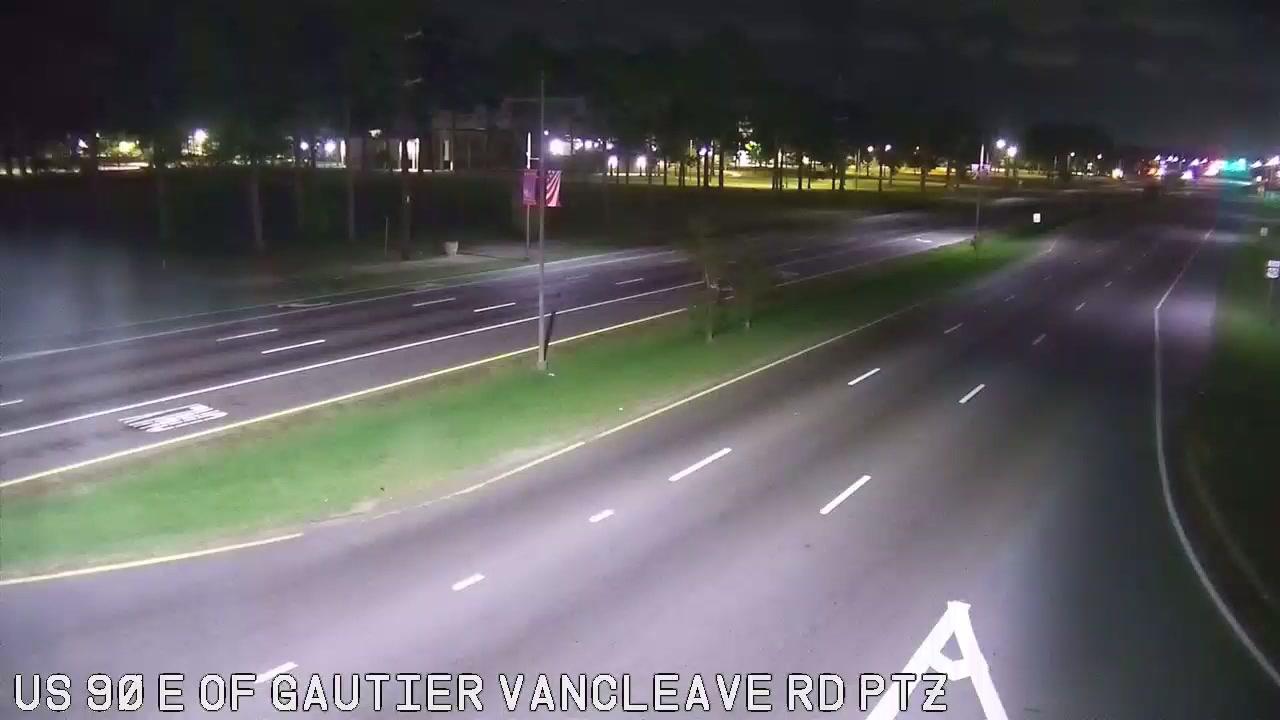 Traffic Cam Gautier: US 90 at - Vancleave Rd