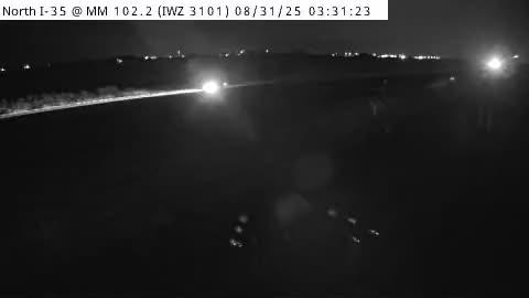 Traffic Cam West Des Moines: 4DA - I-80 @ MM 121 (IWZ 3101)