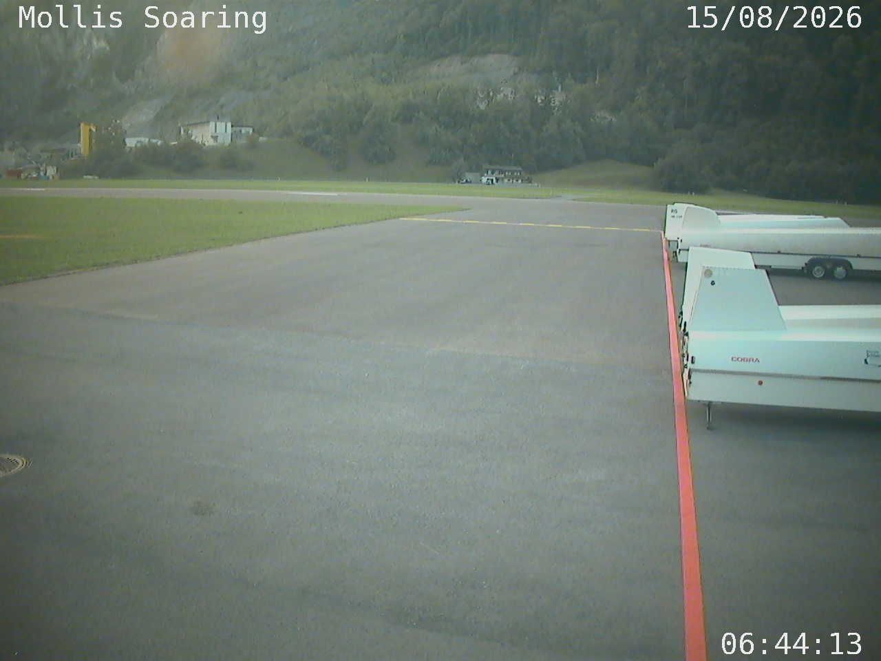 Mollis › Osten: Glider Club Glarnerland - Flugplatz Mollis