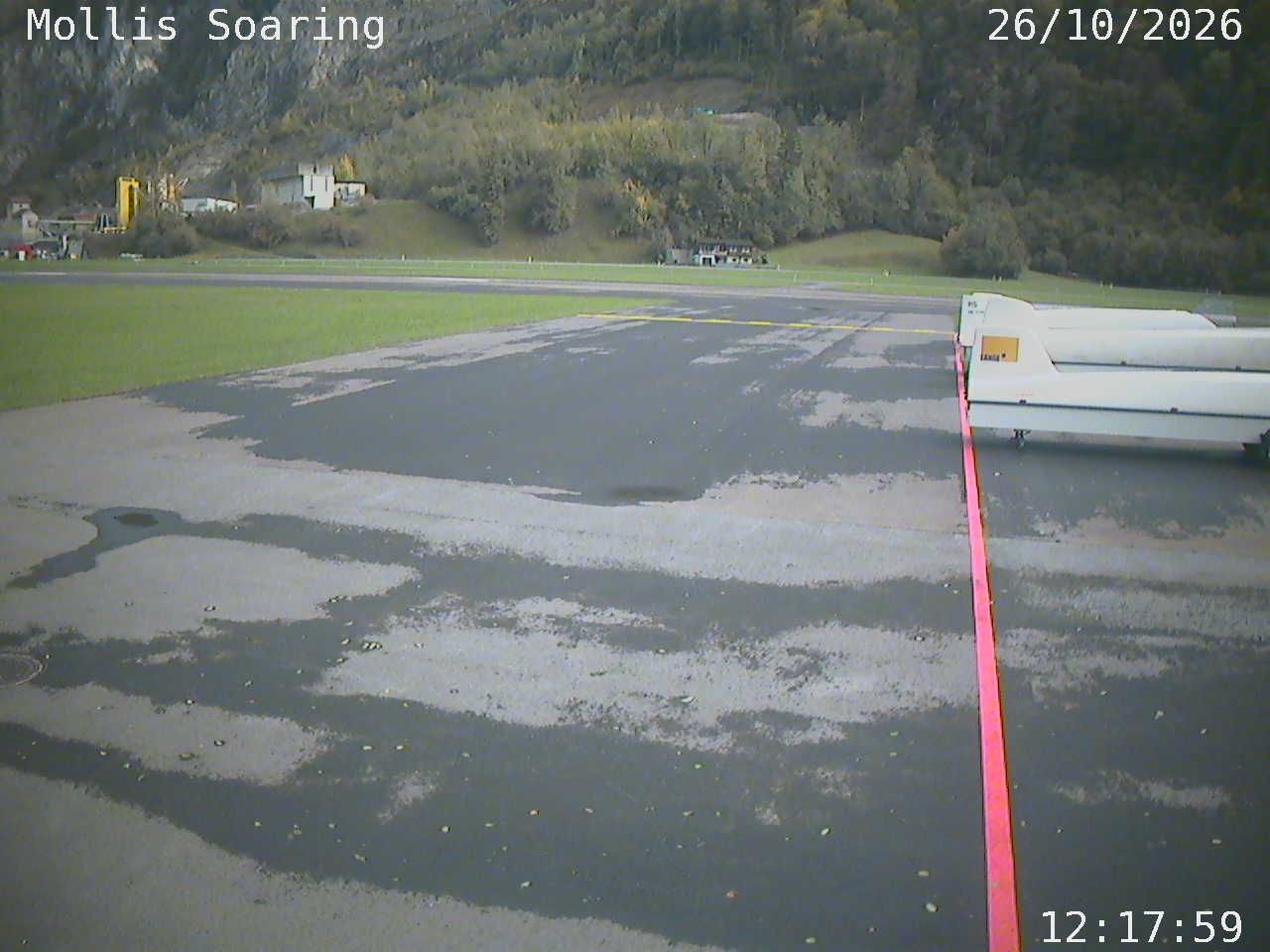 Mollis › Osten: Glider Club Glarnerland - Flugplatz Mollis