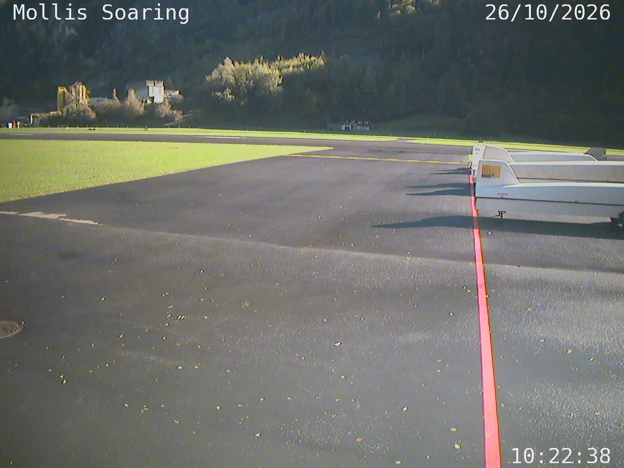 Mollis › Osten: Glider Club Glarnerland - Flugplatz Mollis