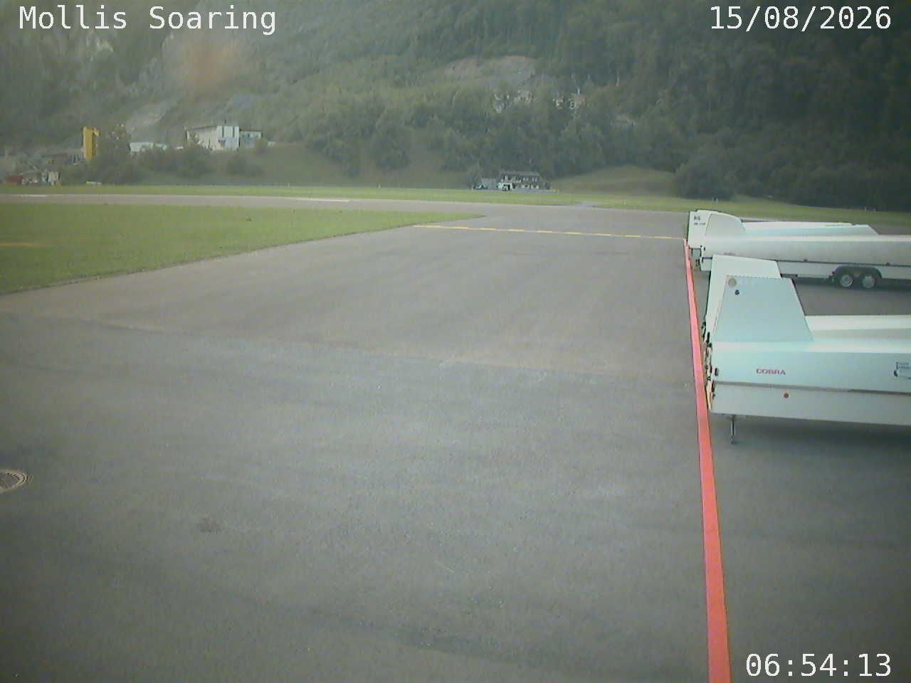 Mollis › Osten: Glider Club Glarnerland - Flugplatz Mollis