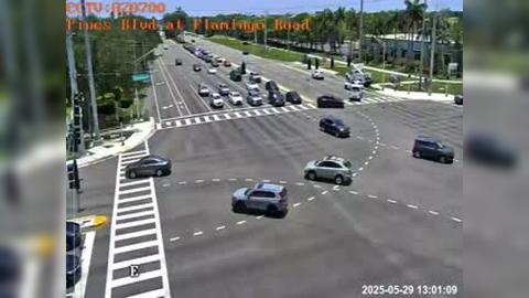 Traffic Cam Pembroke Pines: Pines Blvd at Flamingo Road