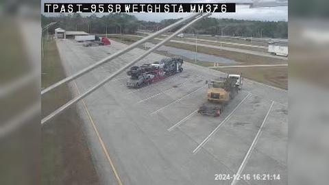 Traffic Cam Becker: TPAS-20612: I-95 SB Nassau Weigh Station B