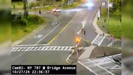 Traffic Cam City of Cohoes › North: NY 787 NB at Bridge Avenue