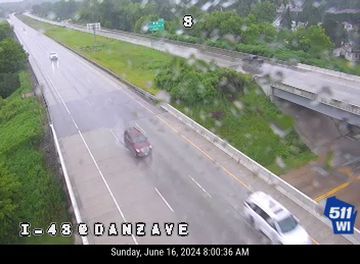Traffic Cam Chicory Creek: I-43 at Danz Ave