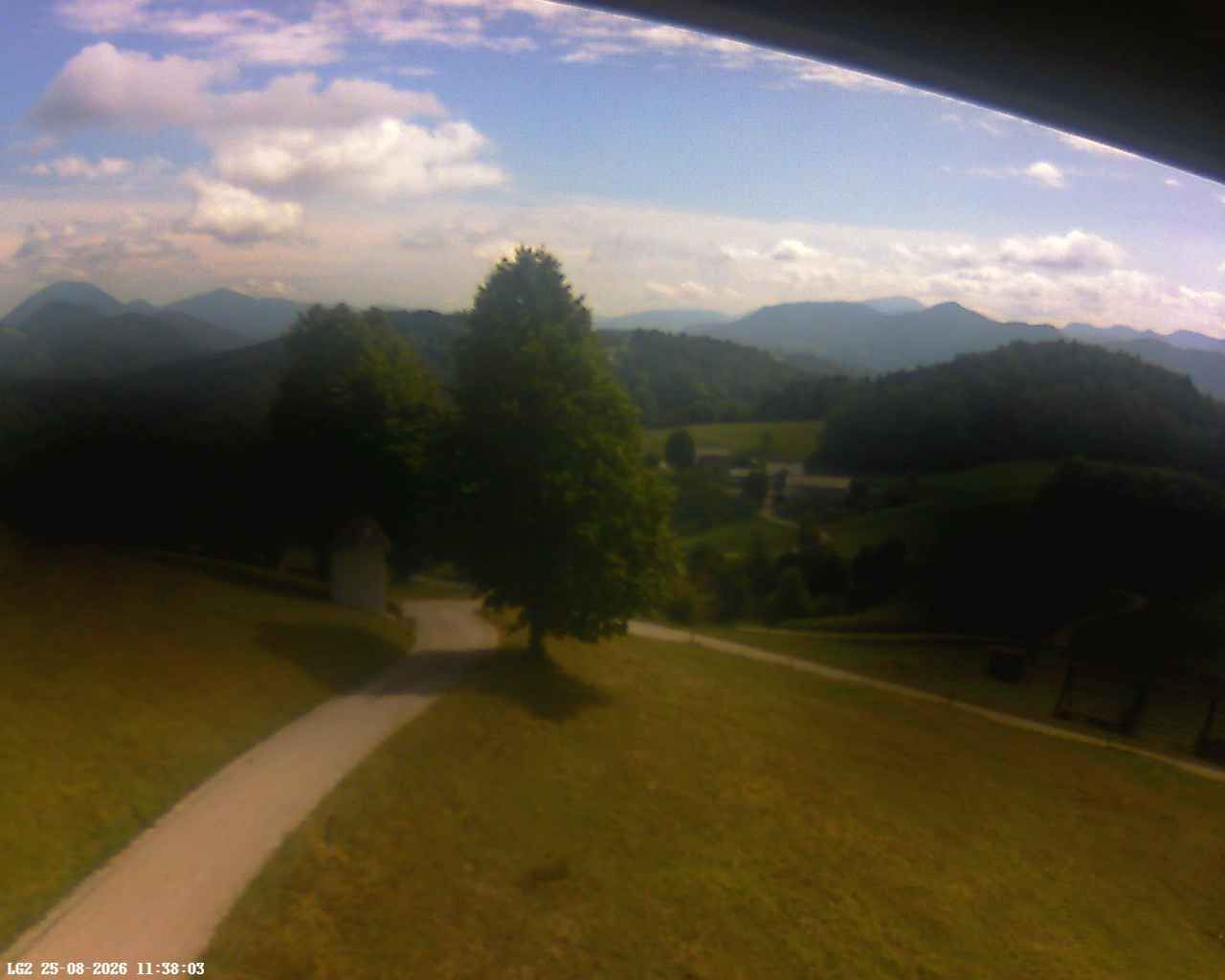 Traffic Cam Moravce › South-West: Limbarska gora