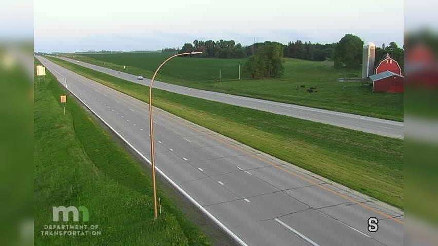 Traffic Cam Wastedo: US 52: T.H.52 NB @ C.S.A.H.9 (MP)