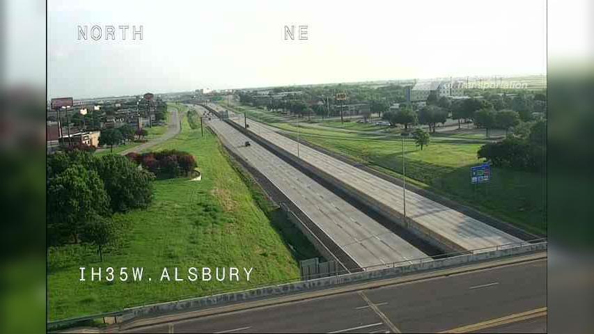 Traffic Cam Burleson › North: I-35W @ Alsbury