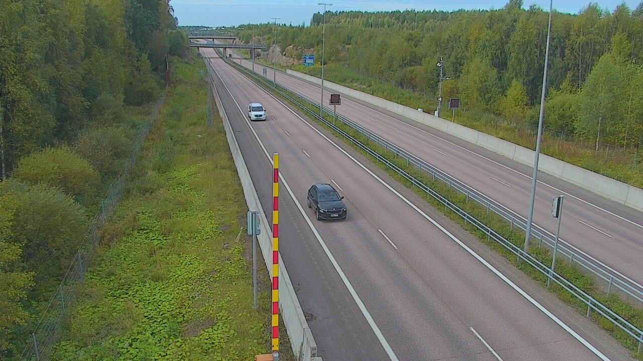 Traffic Cam Hamina: Tie - Husula, puomi länsi - Tie 7, Husula