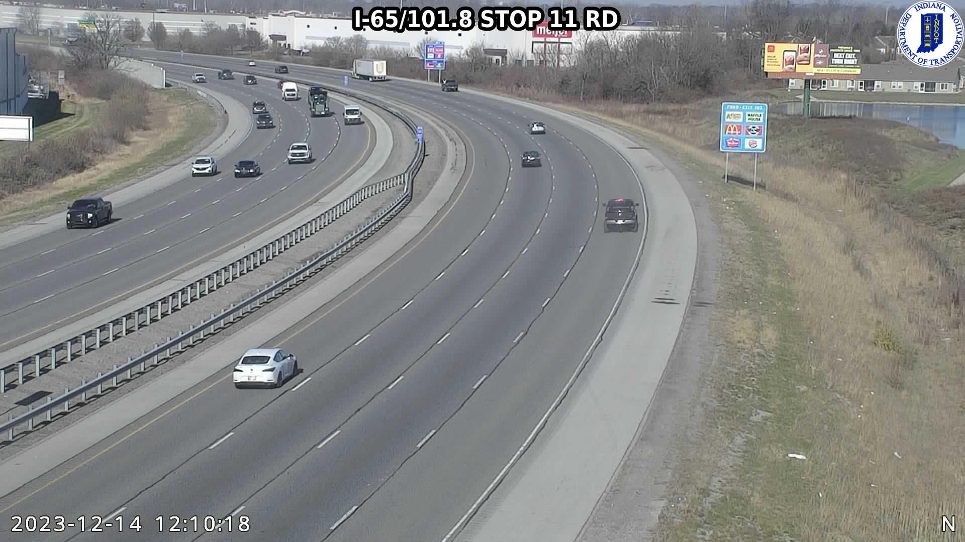 Traffic Cam Indianapolis: I-65: I-65/101.8 STOP 11 RD