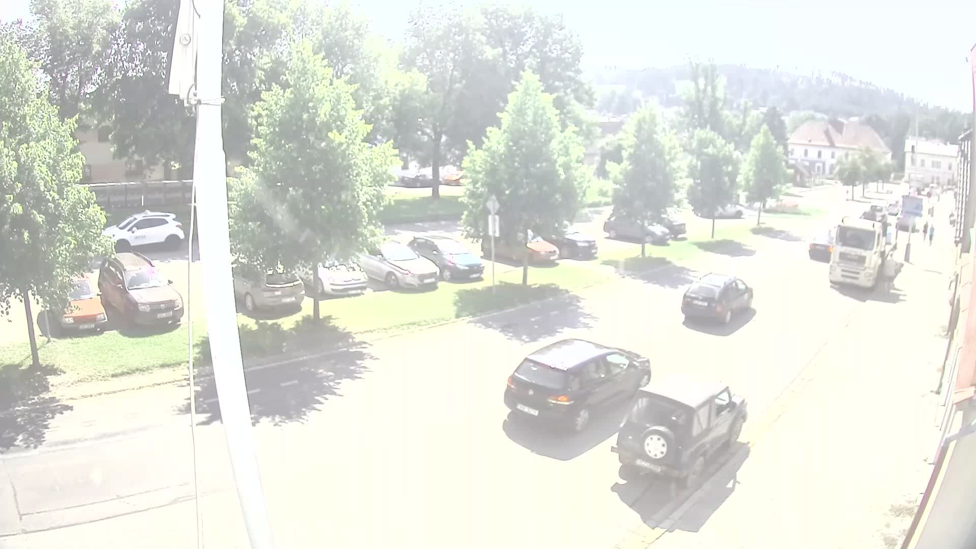 Traffic Cam Trhova Kamenice: Raisovo náměstí
