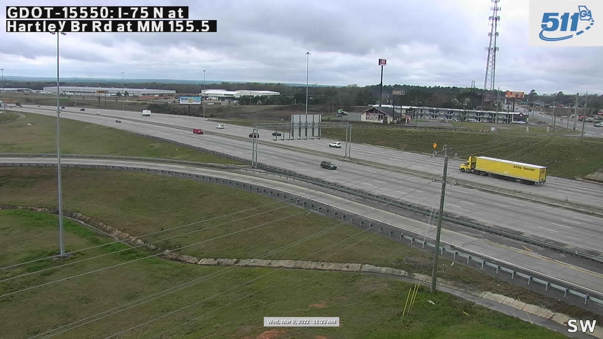 Traffic Cam Mill Creek Run Apartments: BIBB-CAM-