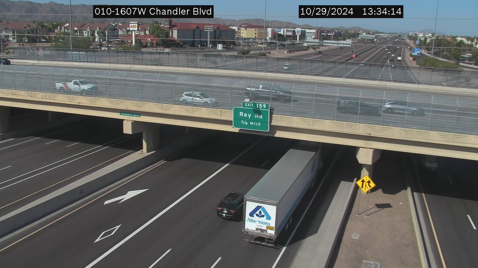 Traffic Cam Guadalupe › West: I-10 WB 160.70 @Chandler Blvd