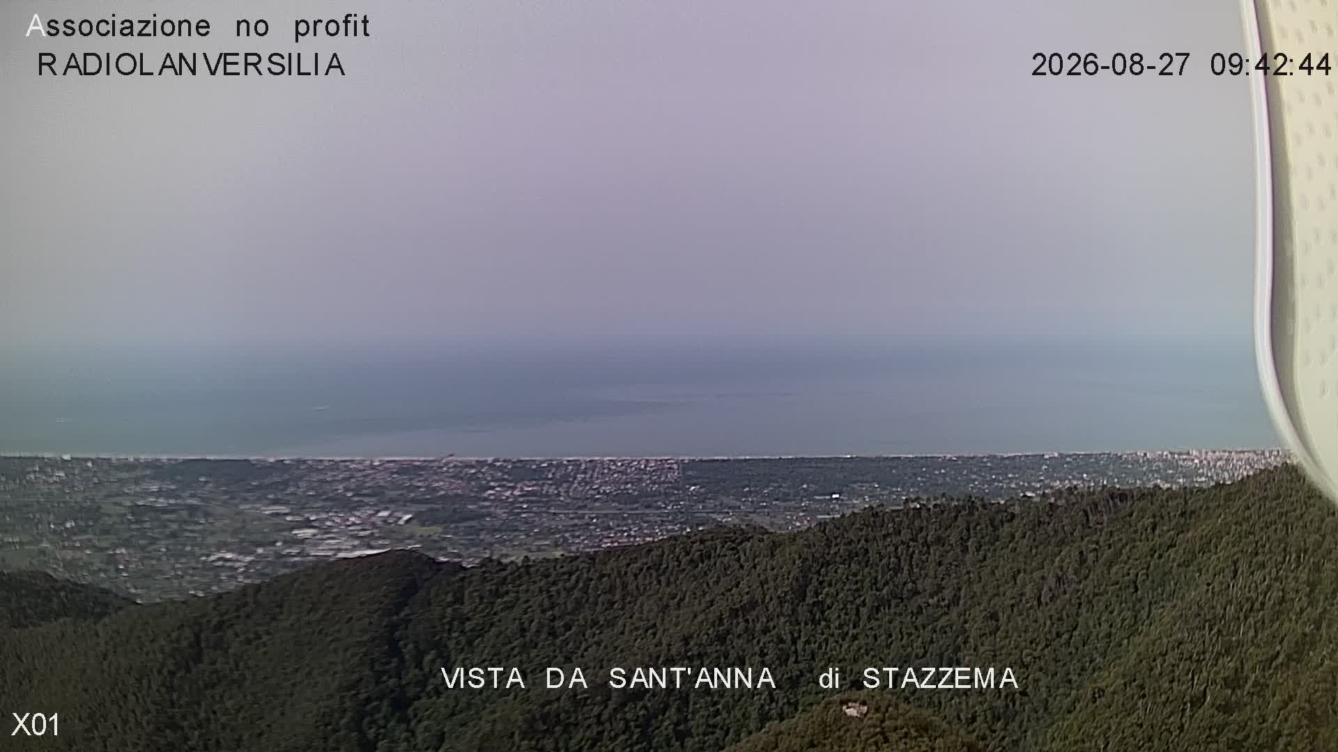Traffic Cam Borgo San Lorenzo: Radiolanversilia web cam live Sant'Anna