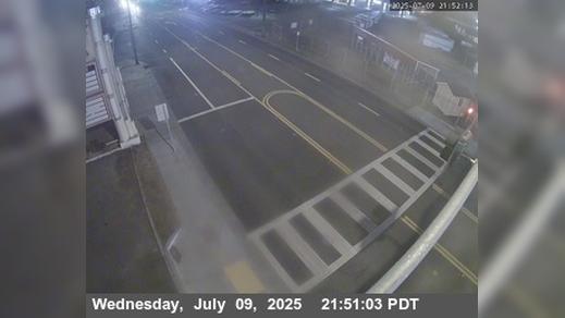Traffic Cam The West Side: US-101: Eureka - PHB - Looking South