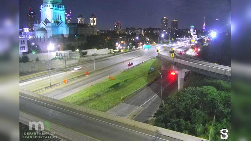 Traffic Cam Loring Park: I-394: I-394 EB @ I-94 SB