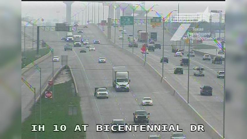 Traffic Cam San Antonio › East: IH 10 at Bicentennial Dr