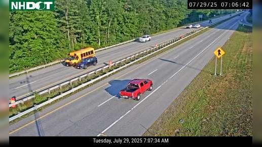Traffic Cam Dover: ST N MM 12.4 RWIS