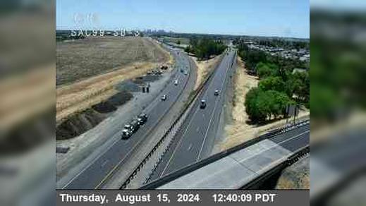 Traffic Cam West Sacramento: Hwy 99 at Hwy 5