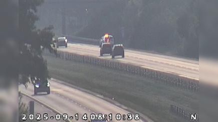 Traffic Cam Anderson: I-69: 1-069-227-3-1 CR 200E