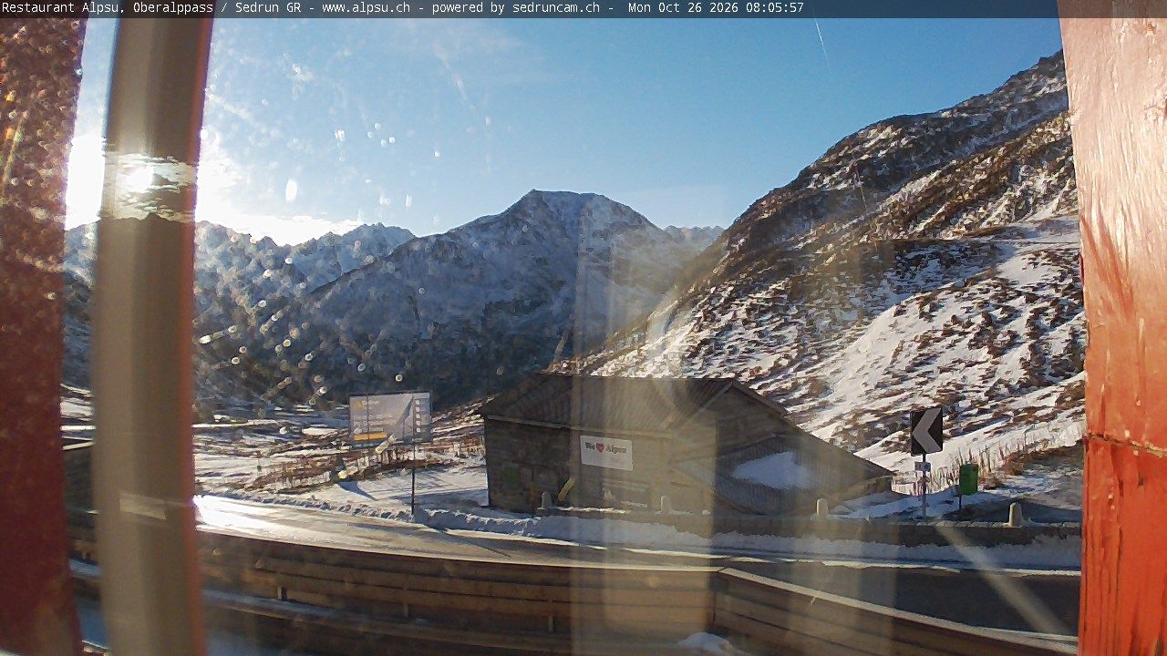 Tujetsch › Südosten: Leuchtturm Rheinquelle - Oberalp Pass