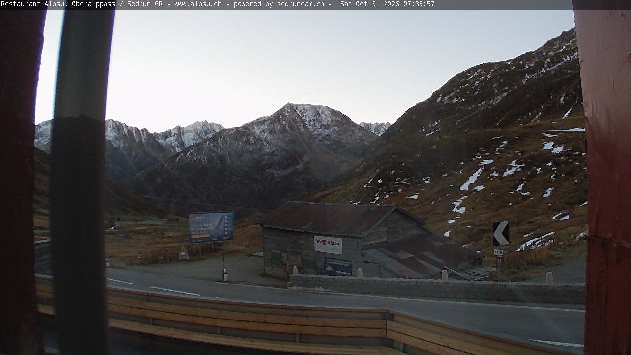 Tujetsch › Südosten: Leuchtturm Rheinquelle - Oberalp Pass
