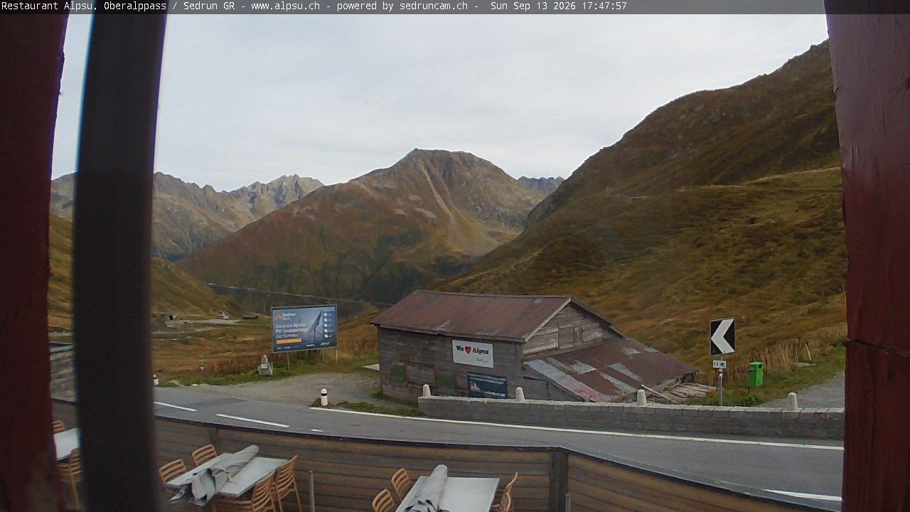 Tujetsch › Südosten: Leuchtturm Rheinquelle - Oberalp Pass