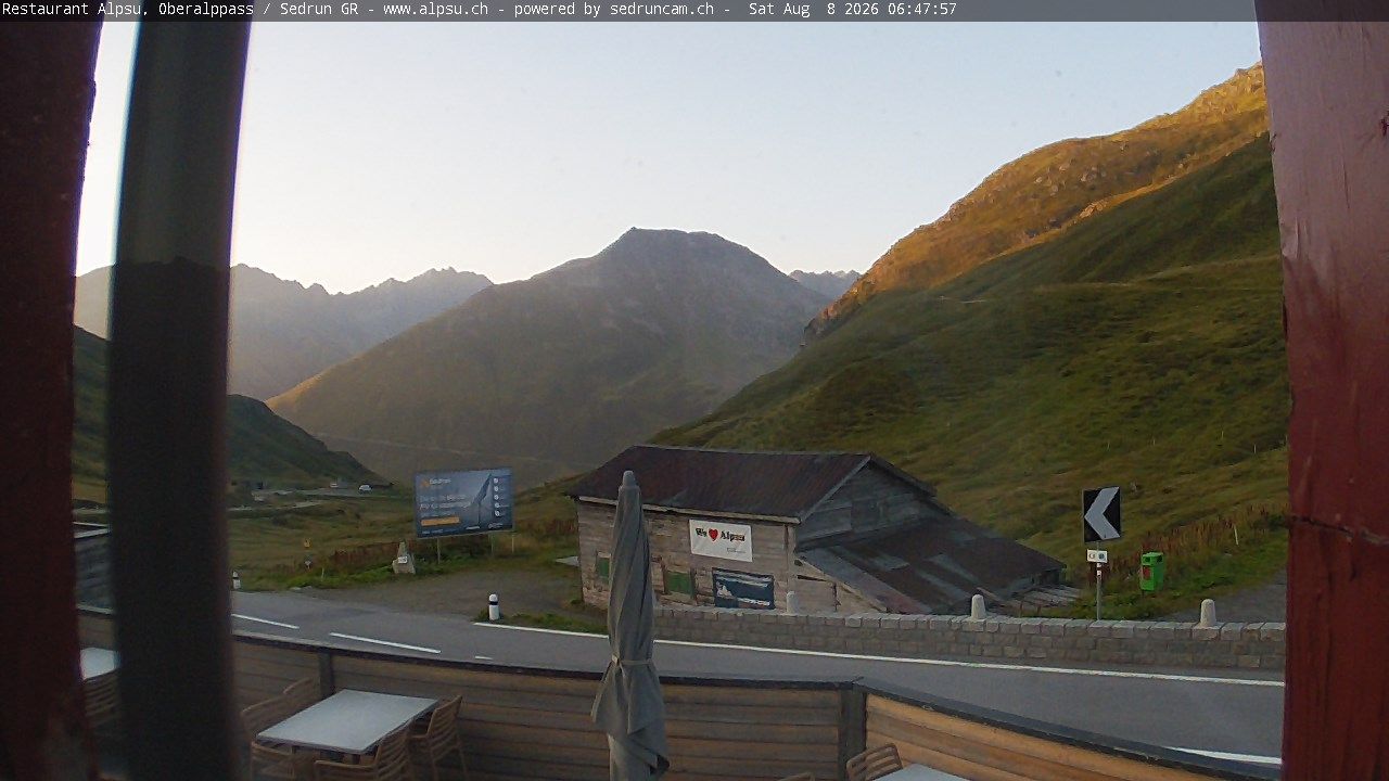 Tujetsch › Südosten: Leuchtturm Rheinquelle - Oberalp Pass