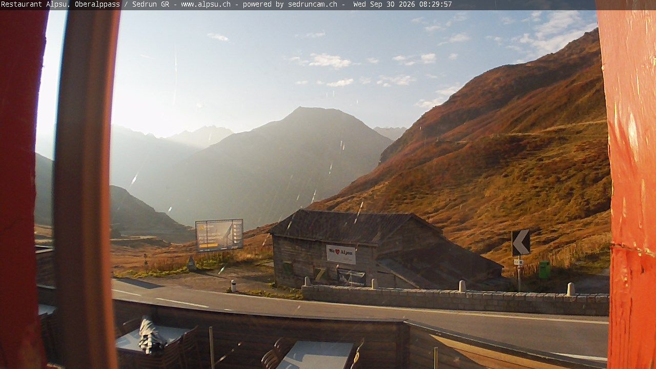 Tujetsch › Südosten: Leuchtturm Rheinquelle - Oberalp Pass