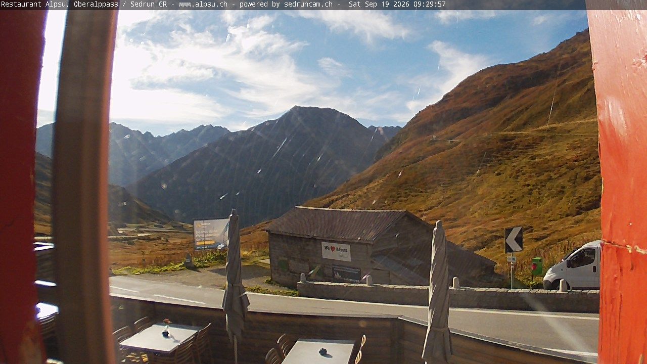 Tujetsch › Südosten: Leuchtturm Rheinquelle - Oberalp Pass