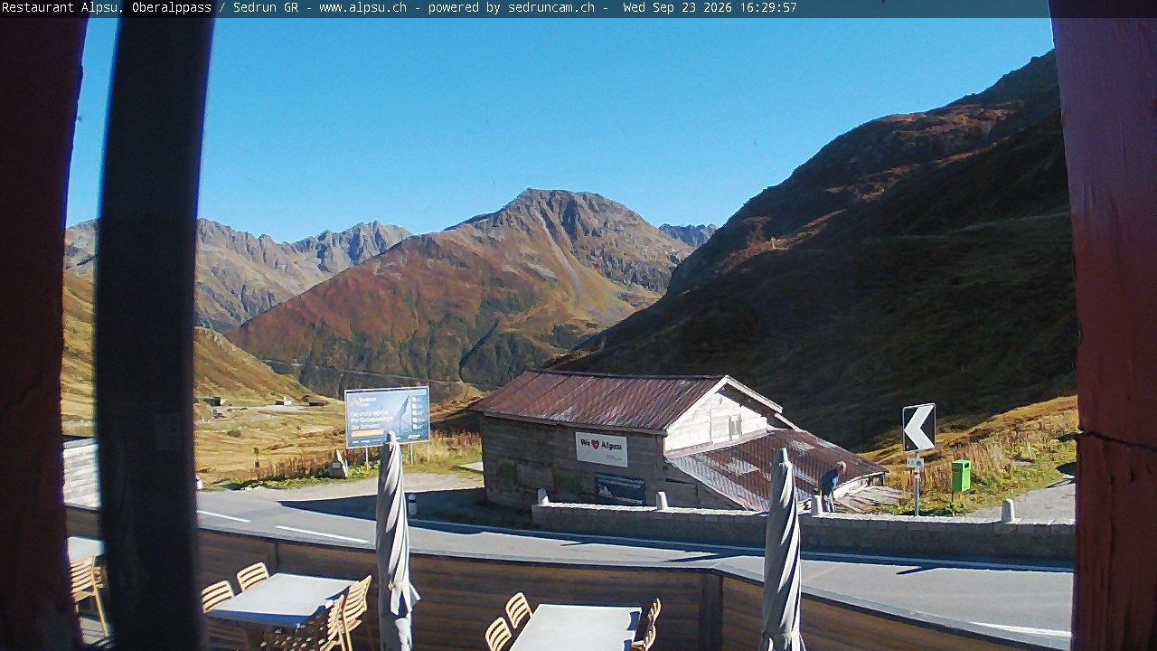 Tujetsch › Südosten: Leuchtturm Rheinquelle - Oberalp Pass