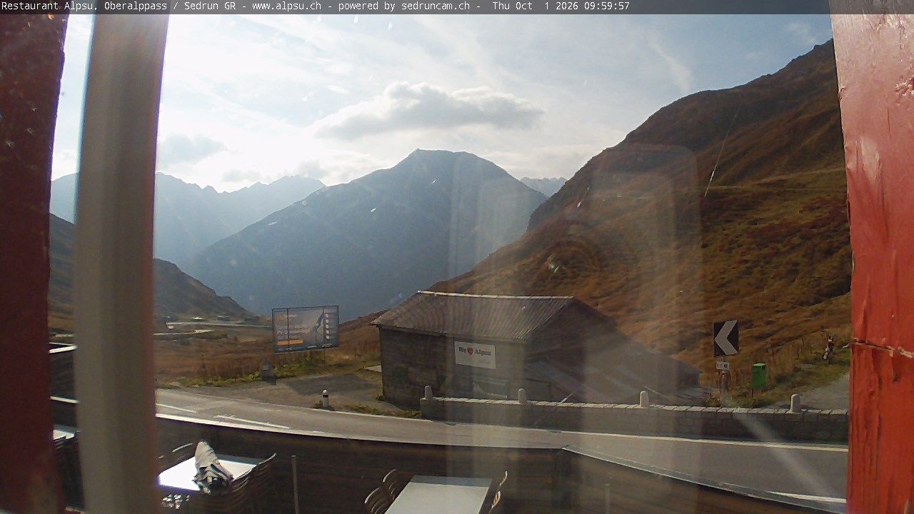 Tujetsch › Südosten: Leuchtturm Rheinquelle - Oberalp Pass