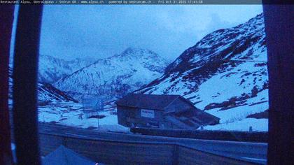 Tujetsch › Süd-Ost: Oberalppass - Pazzola