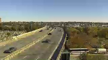 Traffic Cam Queens › East: I-495 at 48 St (Upper Level)