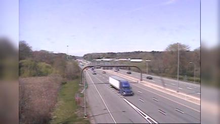 Traffic Cam Branford: CAM - I-95 NB Exit 53 - Rt. - Connector