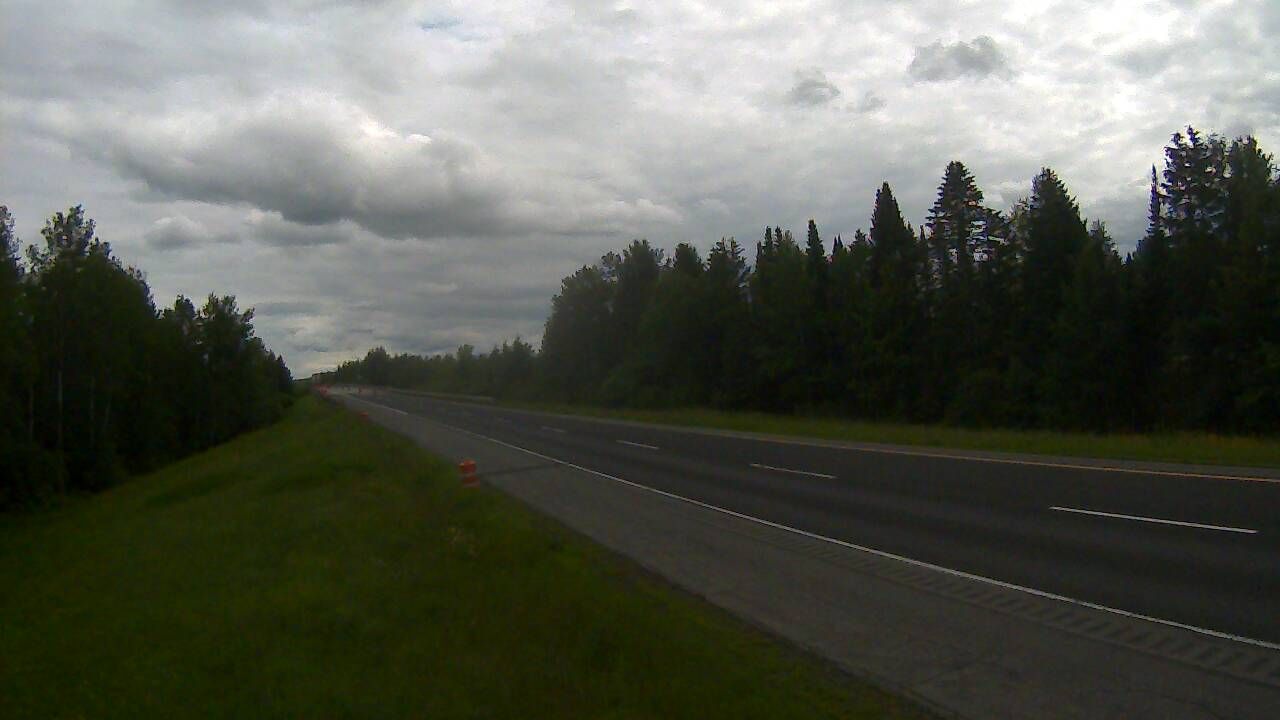 Traffic Cam Island Falls › North: I-95 Mile 277 NB