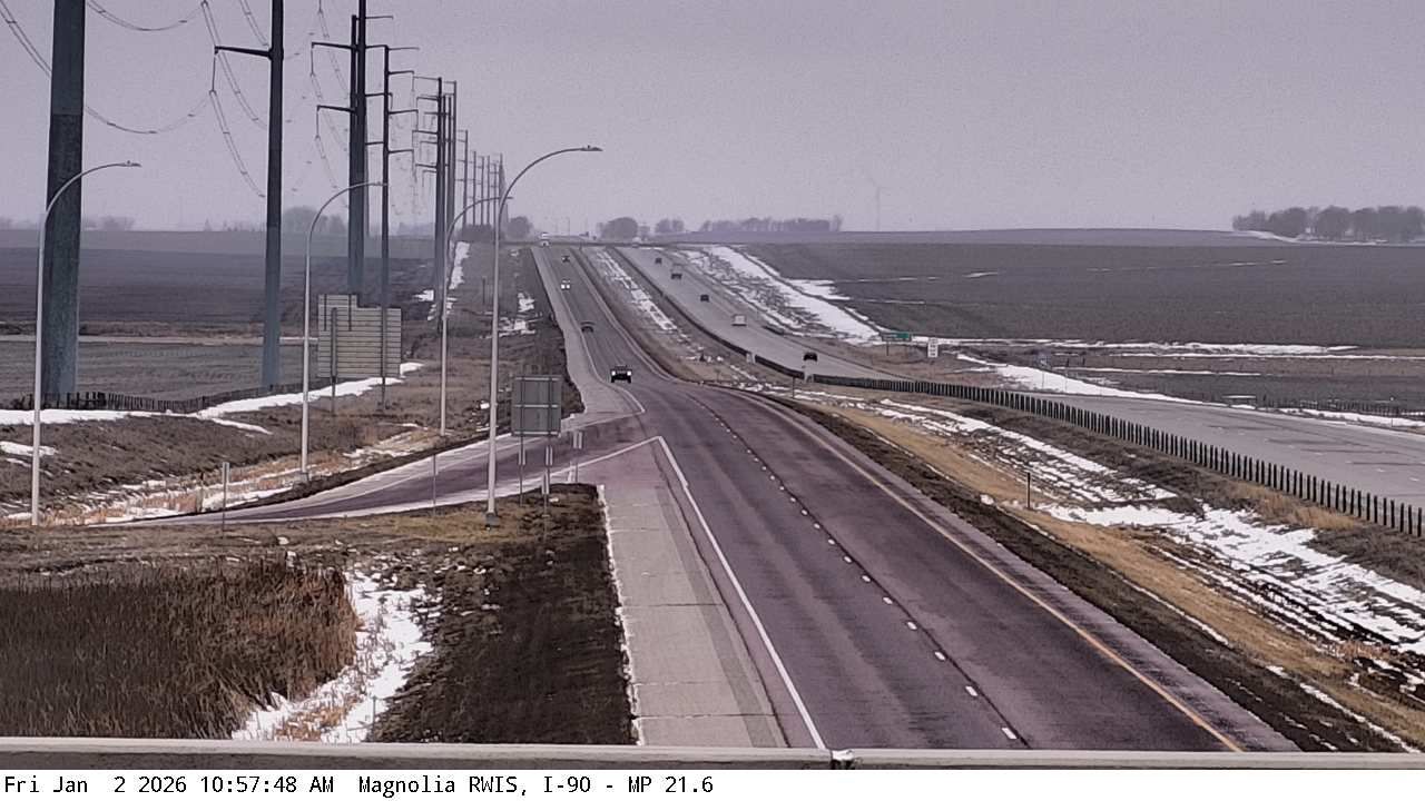 Traffic Cam Magnolia: I-90: I-90 - MP 21.6): I-90 - MP 21.6) View