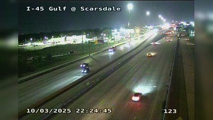 Traffic Cam Houston › South: IH-45 Gulf @ Scarsdale