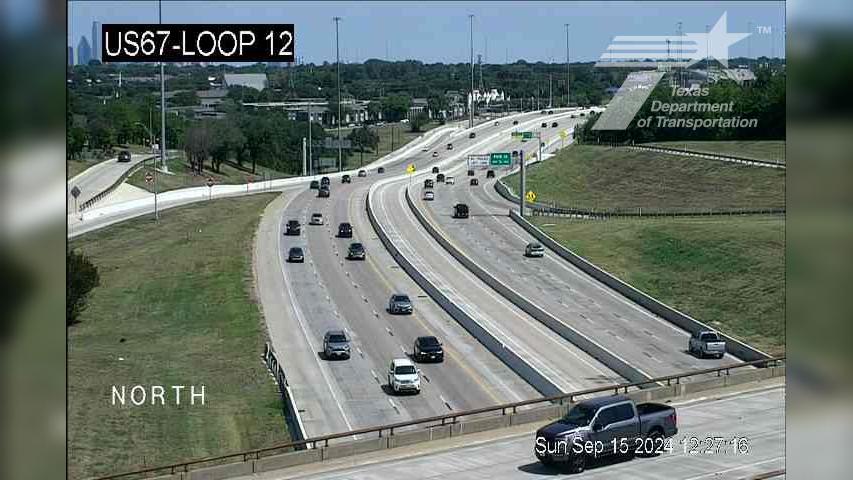 Traffic Cam Dallas › North: US 67 @ Loop