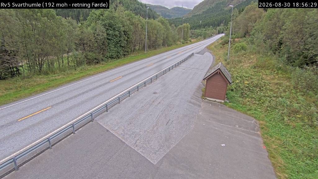 Traffic Cam Naustdal: R5 Svarthumle (Førde)