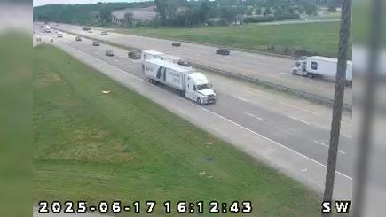 Traffic Cam Sellersburg: I-65: 1-065-009-0-2