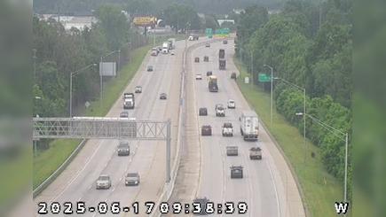 Traffic Cam Indianapolis: I-70: 1-070-075-5-1 MINNESOTA ST