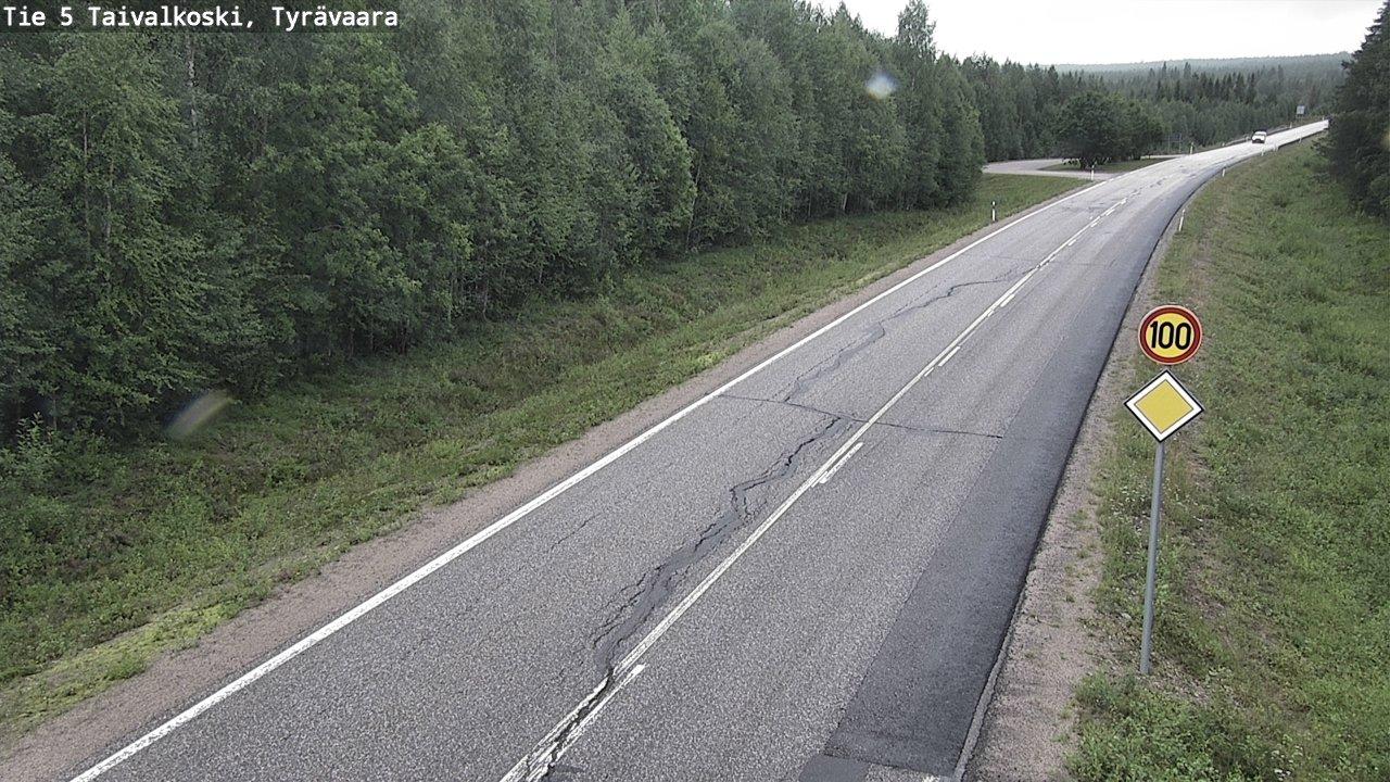 Traffic Cam Taivalkoski: Tie - Tyrävaara - Kajaaniin