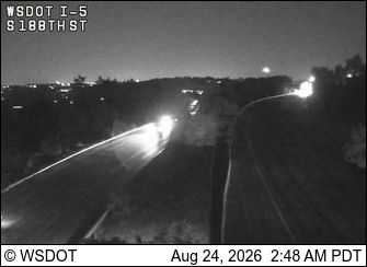 Traffic Cam Burien: I-5 at MP 152.3: S 188th St