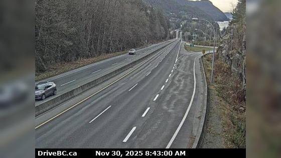 Traffic Cam Squamish › South: Hwy 99, about 12km south of - looking south