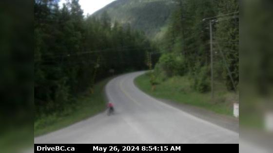 Traffic Cam Argenta › South: Hwy 31, at Duncan Lake Rd, about 35 km north of Kaslo, looking south