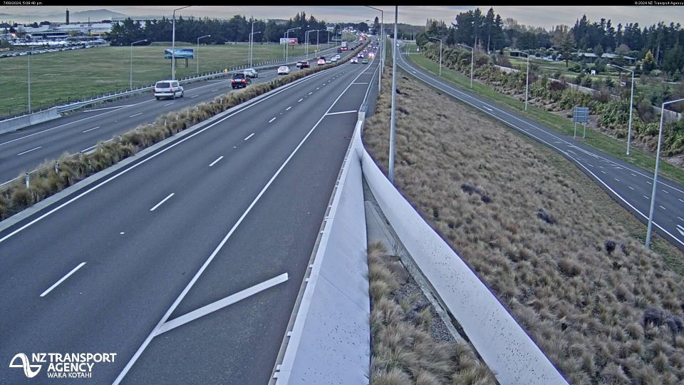 cams around Christchurch International Airport meteoblue