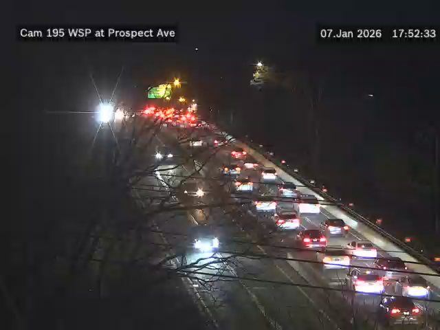 Traffic Cam East Williston › South: WSP Exits W02-W01 at Prospect Ave